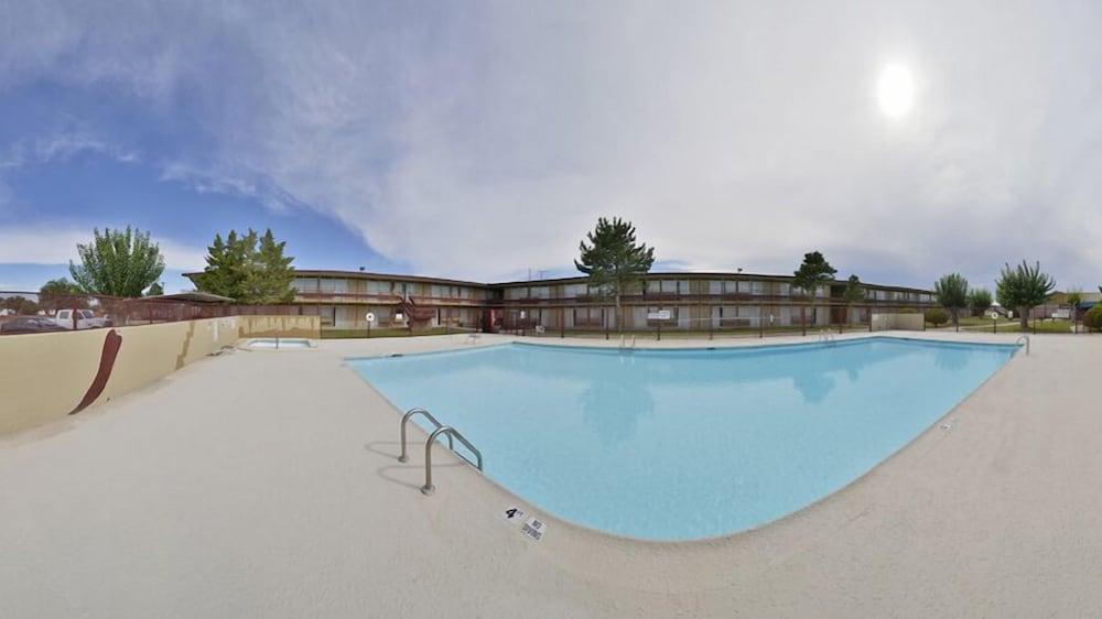 Econo Lodge Carlsbad Caverns Area Extérieur photo
