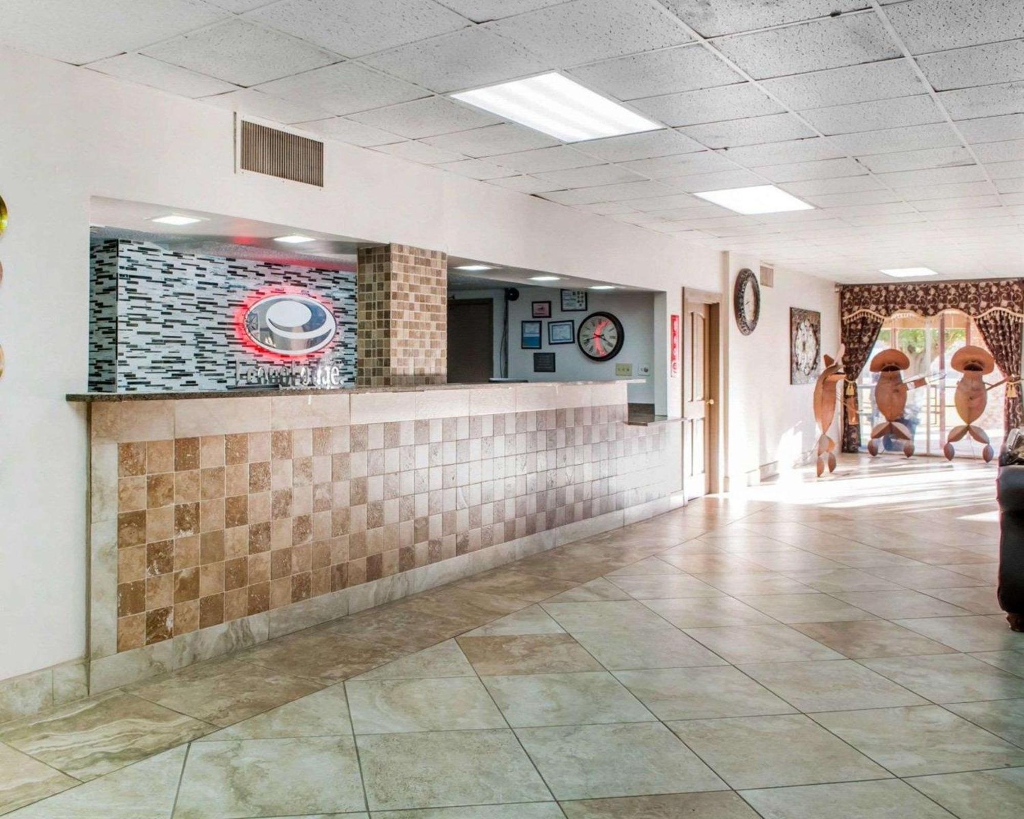 Econo Lodge Carlsbad Caverns Area Extérieur photo