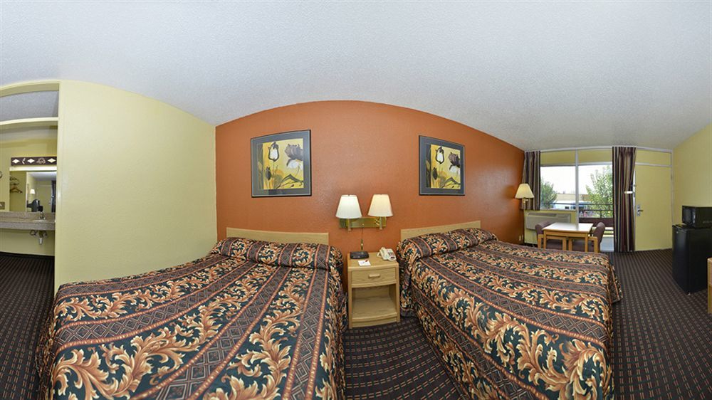 Econo Lodge Carlsbad Caverns Area Extérieur photo